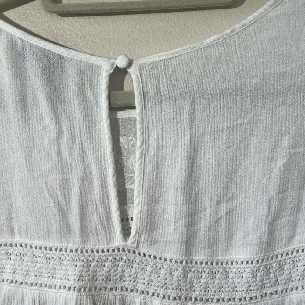 Torrid Crinkle Gauze Embroidered Top Women Size 2/18-20 White 3/4‎ Sleeve EUC - Picture 11 of 15